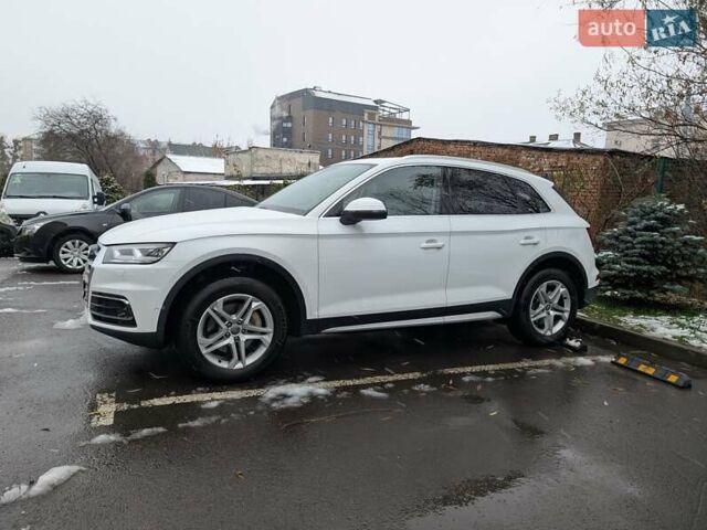 Білий Ауді Ку 5, об'ємом двигуна 2 л та пробігом 199 тис. км за 29999 $, фото 1 на Automoto.ua