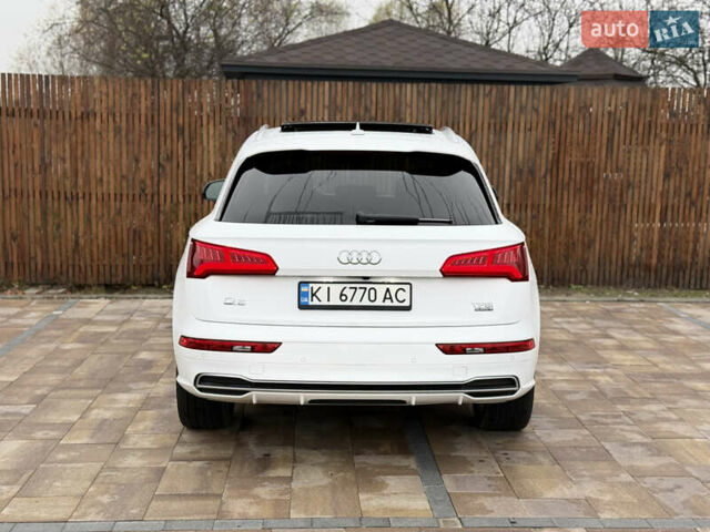 Белый Ауди Ку 5, объемом двигателя 1.98 л и пробегом 60 тыс. км за 26900 $, фото 7 на Automoto.ua