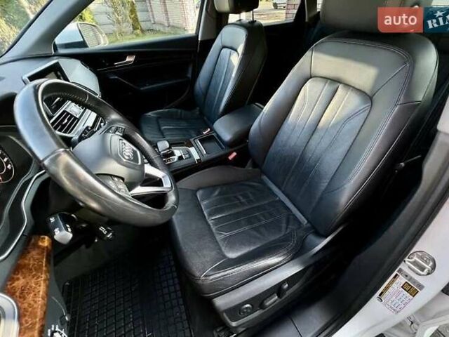 Білий Ауді Ку 5, об'ємом двигуна 1.98 л та пробігом 162 тис. км за 20500 $, фото 30 на Automoto.ua