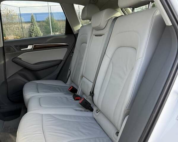 Ауді Ку 5 2017 у Львові на Automoto.ua Білий Ауді Ку 5, об'ємом двигуна 1.98 л та пробігом 147 тис. км за 17499 $, фото 45 на Automoto.ua