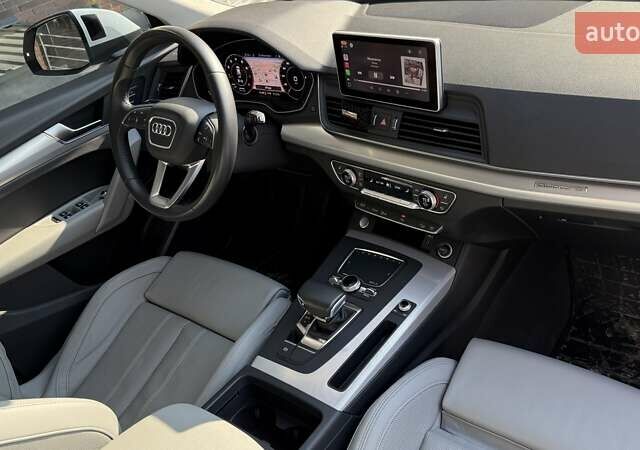 Белый Ауди Ку 5, объемом двигателя 1.98 л и пробегом 112 тыс. км за 29000 $, фото 24 на Automoto.ua