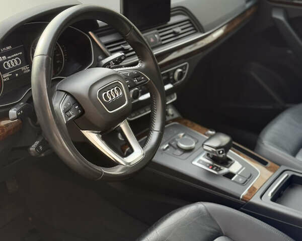 Білий Ауді Ку 5, об'ємом двигуна 1.98 л та пробігом 100 тис. км за 26500 $, фото 12 на Automoto.ua