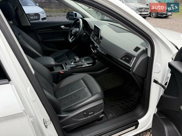 Белый Ауди Ку 5, объемом двигателя 1.98 л и пробегом 68 тыс. км за 25500 $, фото 27 на Automoto.ua