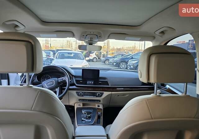 Белый Ауди Ку 5, объемом двигателя 1.98 л и пробегом 259 тыс. км за 19000 $, фото 9 на Automoto.ua