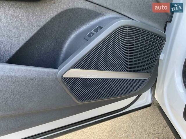 Белый Ауди Ку 5, объемом двигателя 2 л и пробегом 173 тыс. км за 24900 $, фото 24 на Automoto.ua