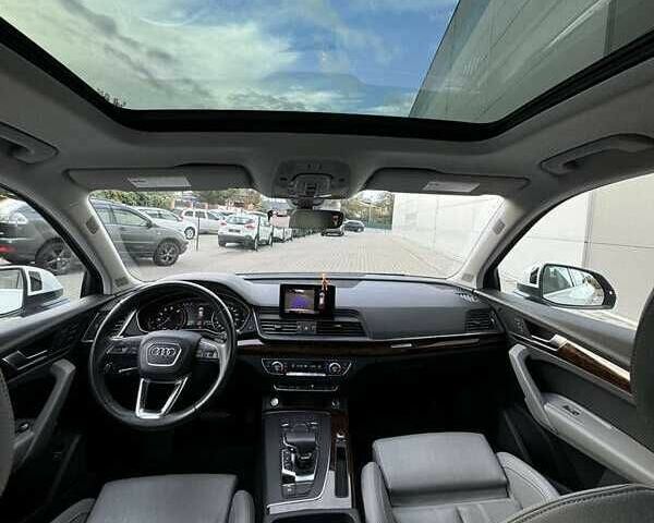 Белый Ауди Ку 5, объемом двигателя 2 л и пробегом 136 тыс. км за 15500 $, фото 13 на Automoto.ua