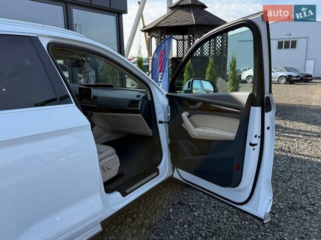 Ауді Ку 5 2017 у Луцьку на Automoto.ua Білий Ауді Ку 5, об'ємом двигуна 1.98 л та пробігом 190 тис. км за 17900 $, фото 17 на Automoto.ua