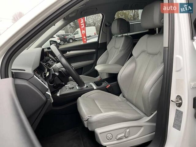 Белый Ауди Ку 5, объемом двигателя 1.98 л и пробегом 104 тыс. км за 34999 $, фото 17 на Automoto.ua