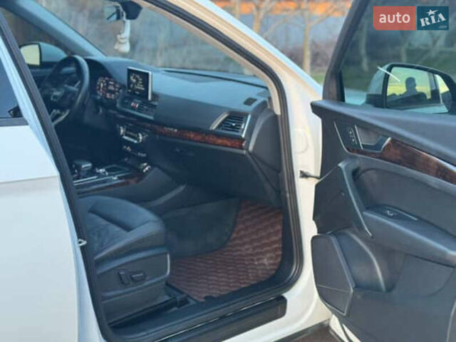 Белый Ауди Ку 5, объемом двигателя 1.98 л и пробегом 72 тыс. км за 28900 $, фото 9 на Automoto.ua