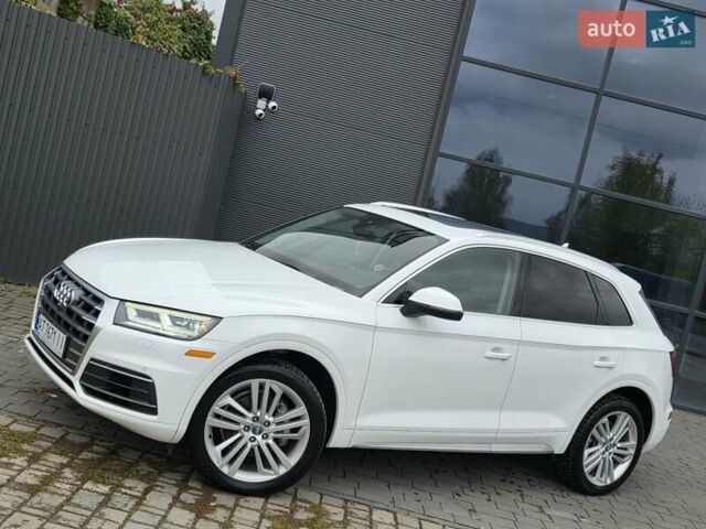 Білий Ауді Ку 5, об'ємом двигуна 2 л та пробігом 163 тис. км за 26750 $, фото 6 на Automoto.ua