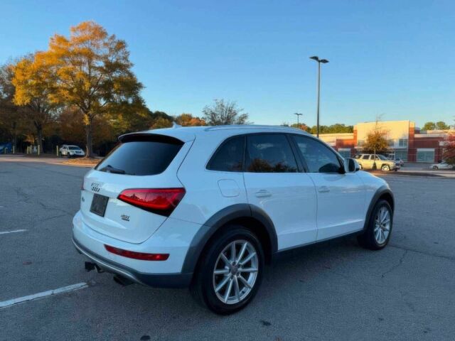 Білий Ауді Ку 5, об'ємом двигуна 2 л та пробігом 70 тис. км за 10800 $, фото 6 на Automoto.ua