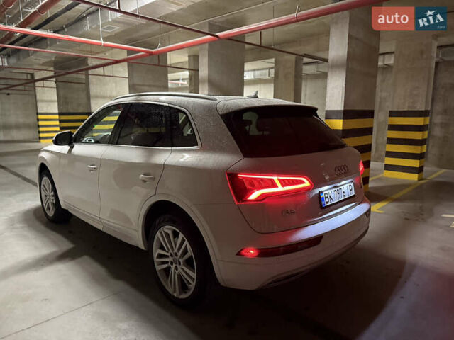 Ауді Ку 5 2017 у Рівному на Automoto.ua Білий Ауді Ку 5, об'ємом двигуна 1.98 л та пробігом 146 тис. км за 23900 $, фото 6 на Automoto.ua