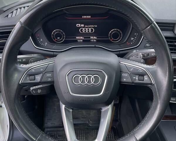 Білий Ауді Ку 5, об'ємом двигуна 1.98 л та пробігом 105 тис. км за 23499 $, фото 13 на Automoto.ua