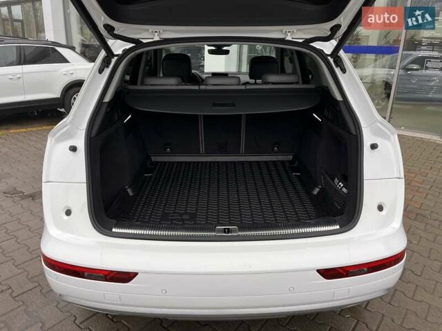 Белый Ауди Ку 5, объемом двигателя 1.98 л и пробегом 104 тыс. км за 34999 $, фото 38 на Automoto.ua