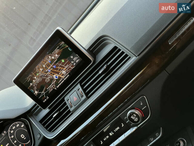Белый Ауди Ку 5, объемом двигателя 2 л и пробегом 43 тыс. км за 27950 $, фото 53 на Automoto.ua