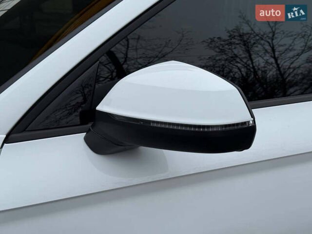 Белый Ауди Ку 5, объемом двигателя 1.98 л и пробегом 200 тыс. км за 22499 $, фото 16 на Automoto.ua