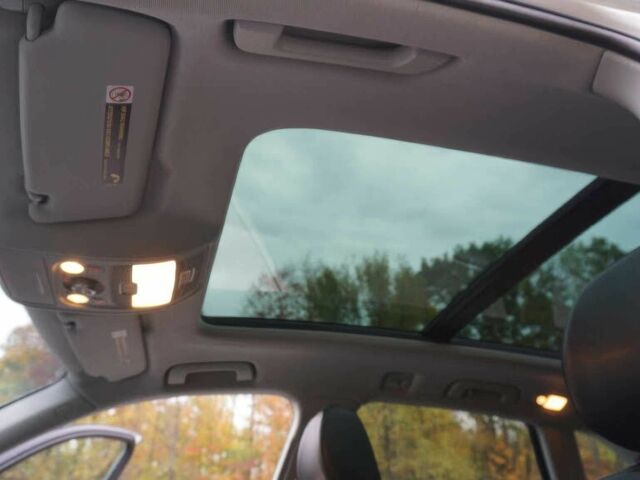 Белый Ауди Ку 5, объемом двигателя 2 л и пробегом 53 тыс. км за 12600 $, фото 12 на Automoto.ua