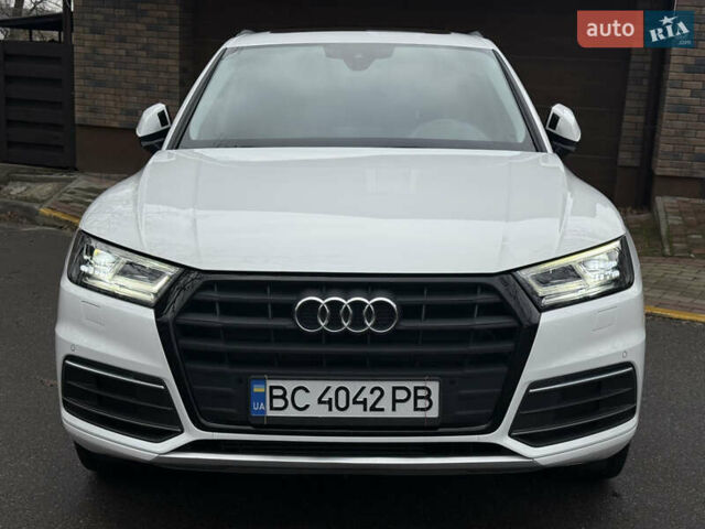 Белый Ауди Ку 5, объемом двигателя 1.98 л и пробегом 68 тыс. км за 25500 $, фото 9 на Automoto.ua