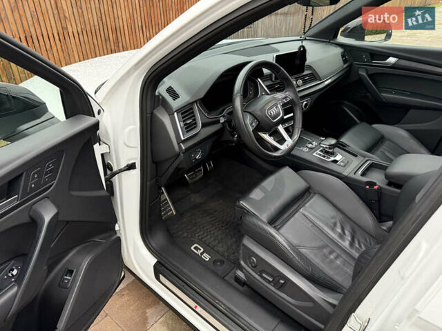 Белый Ауди Ку 5, объемом двигателя 1.98 л и пробегом 60 тыс. км за 26900 $, фото 11 на Automoto.ua