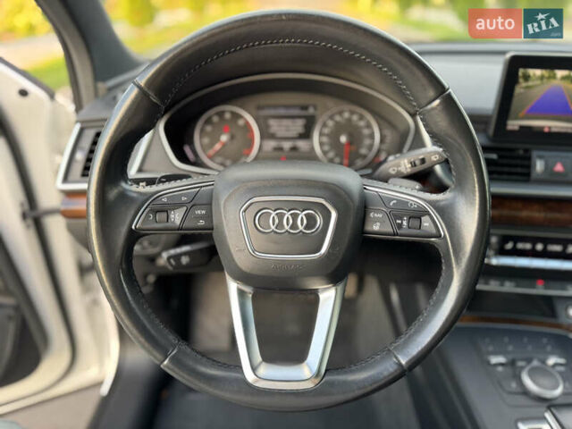 Белый Ауди Ку 5, объемом двигателя 2 л и пробегом 127 тыс. км за 24900 $, фото 45 на Automoto.ua