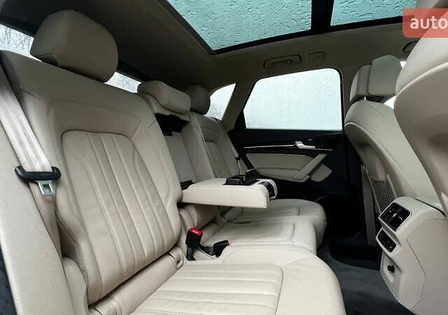 Белый Ауди Ку 5, объемом двигателя 2 л и пробегом 142 тыс. км за 25990 $, фото 63 на Automoto.ua