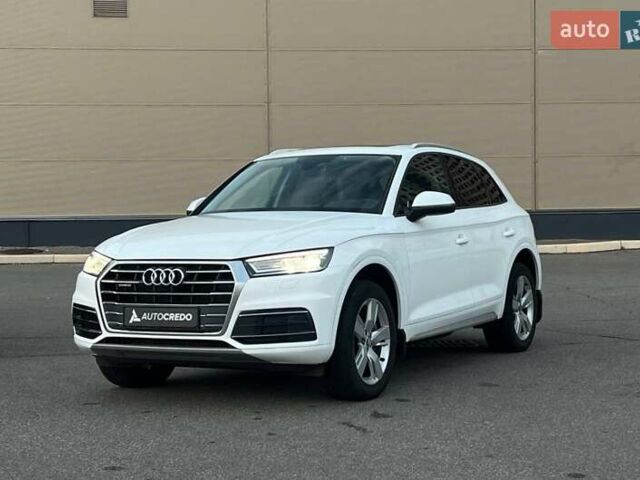 Белый Ауди Ку 5, объемом двигателя 2 л и пробегом 68 тыс. км за 26000 $, фото 2 на Automoto.ua