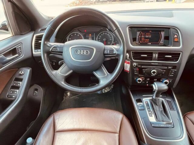 Білий Ауді Ку 5, об'ємом двигуна 2 л та пробігом 63 тис. км за 4200 $, фото 6 на Automoto.ua