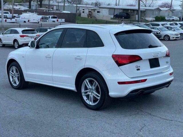 Белый Ауди Ку 5, объемом двигателя 3 л и пробегом 76 тыс. км за 4200 $, фото 1 на Automoto.ua