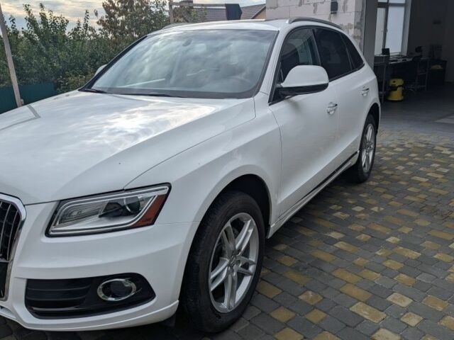 Белый Ауди Ку 5, объемом двигателя 2 л и пробегом 330 тыс. км за 15900 $, фото 1 на Automoto.ua