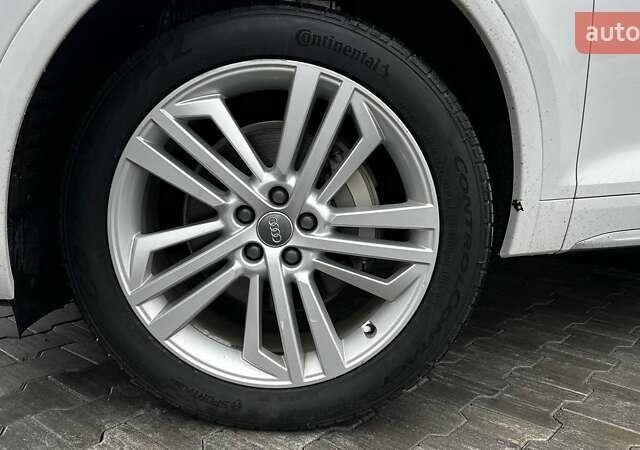 Белый Ауди Ку 5, объемом двигателя 2 л и пробегом 142 тыс. км за 25990 $, фото 4 на Automoto.ua