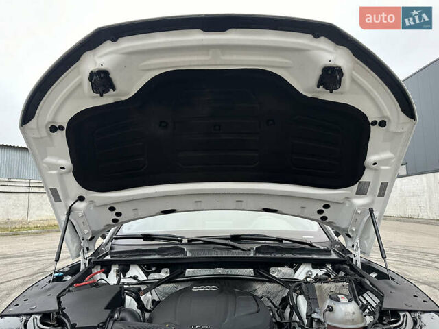 Білий Ауді Ку 5, об'ємом двигуна 2 л та пробігом 202 тис. км за 23000 $, фото 12 на Automoto.ua