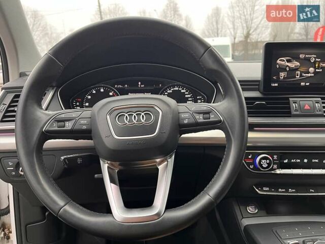 Белый Ауди Ку 5, объемом двигателя 1.98 л и пробегом 104 тыс. км за 34999 $, фото 18 на Automoto.ua