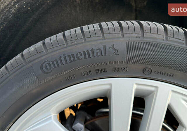 Белый Ауди Ку 5, объемом двигателя 1.98 л и пробегом 127 тыс. км за 27777 $, фото 35 на Automoto.ua