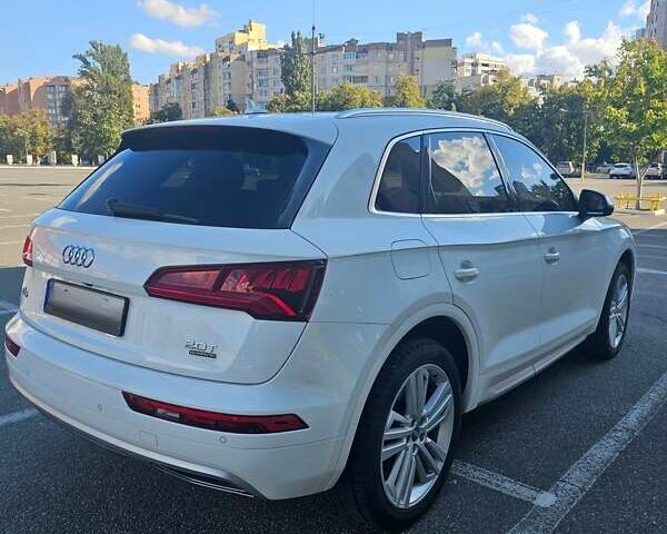 Білий Ауді Ку 5, об'ємом двигуна 1.98 л та пробігом 66 тис. км за 26000 $, фото 15 на Automoto.ua