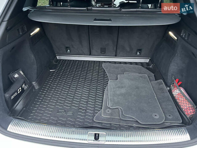 Белый Ауди Ку 5, объемом двигателя 1.97 л и пробегом 139 тыс. км за 28800 $, фото 69 на Automoto.ua