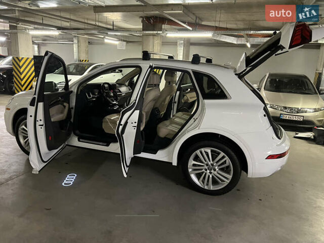 Белый Ауди Ку 5, объемом двигателя 1.98 л и пробегом 95 тыс. км за 21000 $, фото 5 на Automoto.ua