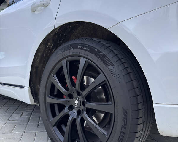 Белый Ауди Ку 5, объемом двигателя 1.98 л и пробегом 112 тыс. км за 21100 $, фото 19 на Automoto.ua