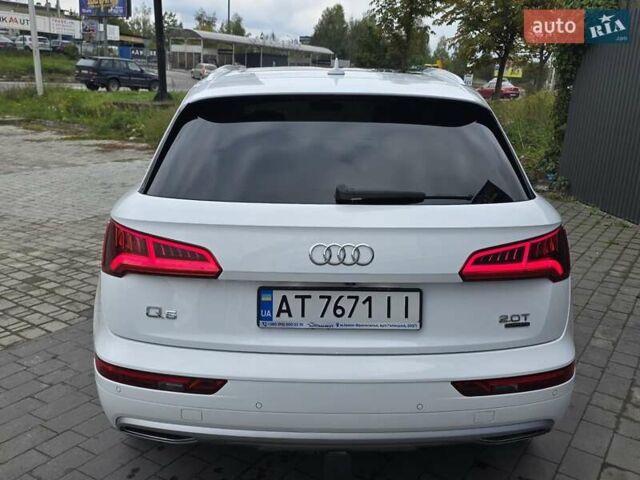 Білий Ауді Ку 5, об'ємом двигуна 2 л та пробігом 163 тис. км за 26750 $, фото 23 на Automoto.ua