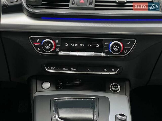 Белый Ауди Ку 5, объемом двигателя 1.98 л и пробегом 166 тыс. км за 24000 $, фото 18 на Automoto.ua