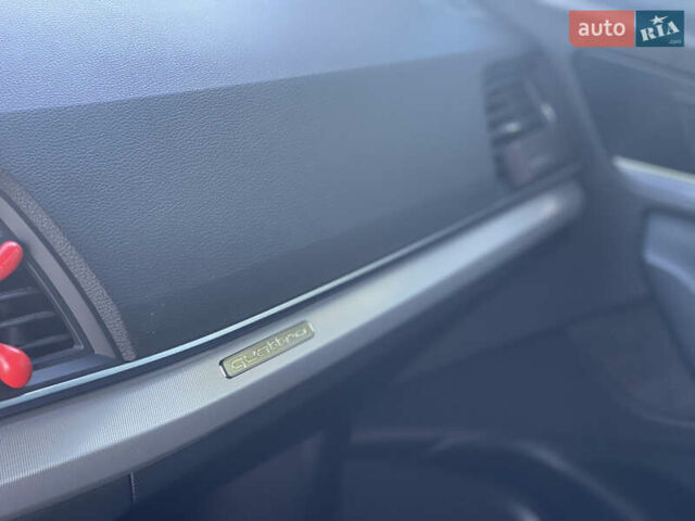 Белый Ауди Ку 5, объемом двигателя 1.97 л и пробегом 190 тыс. км за 29900 $, фото 24 на Automoto.ua