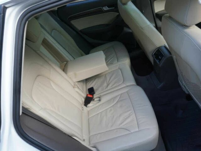 Ауді Ку 5 2017 у Черкасах на Automoto.ua Білий Ауді Ку 5, об'ємом двигуна 2 л та пробігом 64 тис. км за 5800 $, фото 10 на Automoto.ua