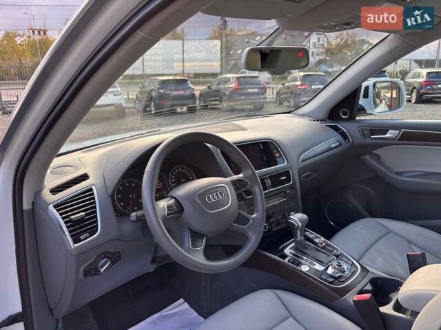 Білий Ауді Ку 5, об'ємом двигуна 1.98 л та пробігом 206 тис. км за 15950 $, фото 12 на Automoto.ua