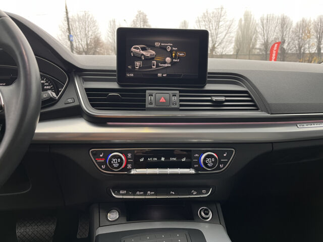 Белый Ауди Ку 5, объемом двигателя 2 л и пробегом 105 тыс. км за 34999 $, фото 5 на Automoto.ua