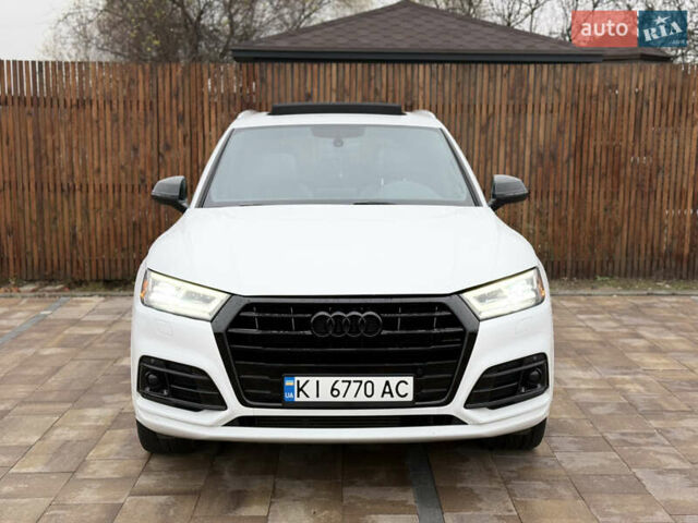 Белый Ауди Ку 5, объемом двигателя 1.98 л и пробегом 60 тыс. км за 26900 $, фото 2 на Automoto.ua