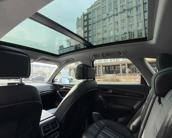 Білий Ауді Ку 5, об'ємом двигуна 1.98 л та пробігом 100 тис. км за 26500 $, фото 35 на Automoto.ua