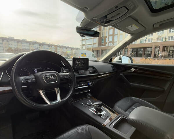 Білий Ауді Ку 5, об'ємом двигуна 1.98 л та пробігом 100 тис. км за 26500 $, фото 13 на Automoto.ua