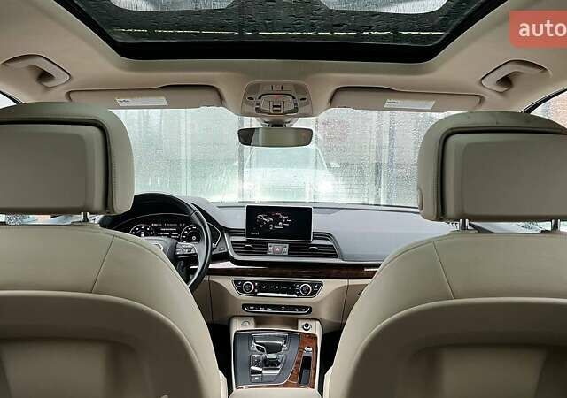 Белый Ауди Ку 5, объемом двигателя 2 л и пробегом 142 тыс. км за 25990 $, фото 55 на Automoto.ua