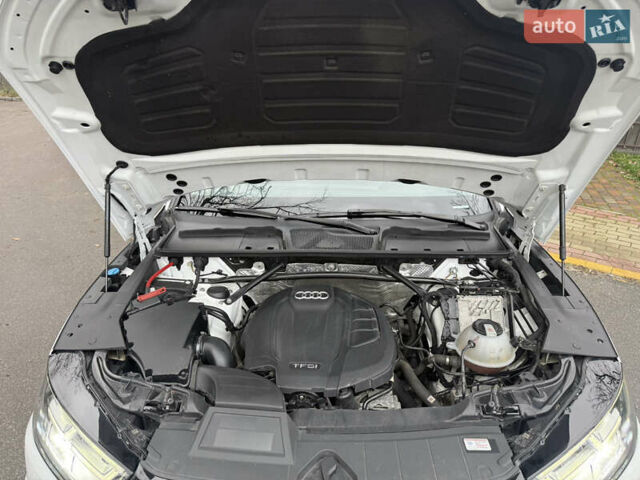 Белый Ауди Ку 5, объемом двигателя 1.98 л и пробегом 68 тыс. км за 25500 $, фото 37 на Automoto.ua