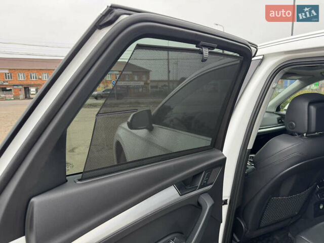 Белый Ауди Ку 5, объемом двигателя 1.98 л и пробегом 143 тыс. км за 25500 $, фото 13 на Automoto.ua