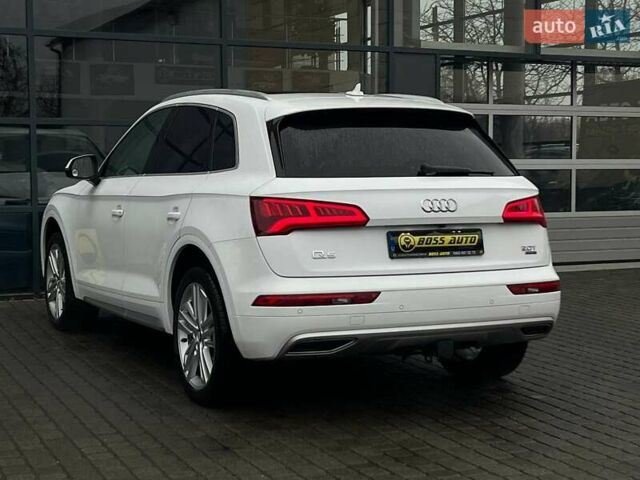 Белый Ауди Ку 5, объемом двигателя 1.98 л и пробегом 166 тыс. км за 24000 $, фото 4 на Automoto.ua